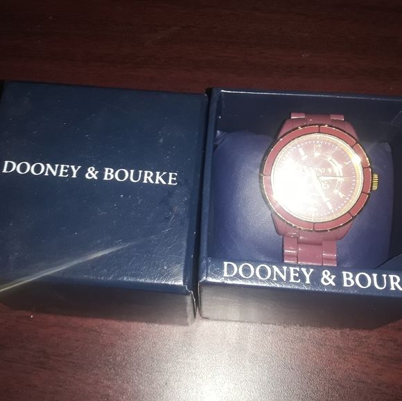 Watch - Picture 2 of 2